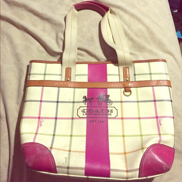 Coach Handbags - *AUTHENTIC* COACH CREAM LEATHER PLAID! 💕💛💙💚OBO